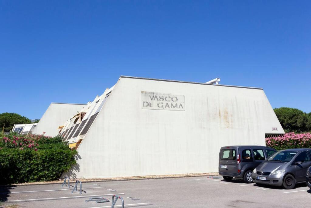 Chez Alexandra - Elegant Studio Avec Parking A Proximite Des Plages La Grande-Motte Exterior photo